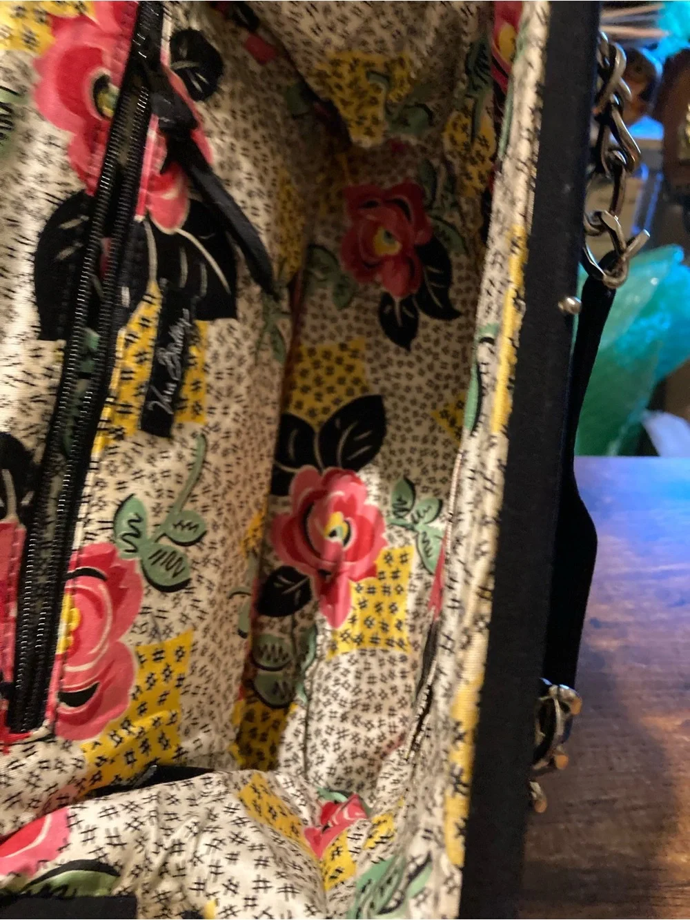 Vera Bradley classic black arm purse
